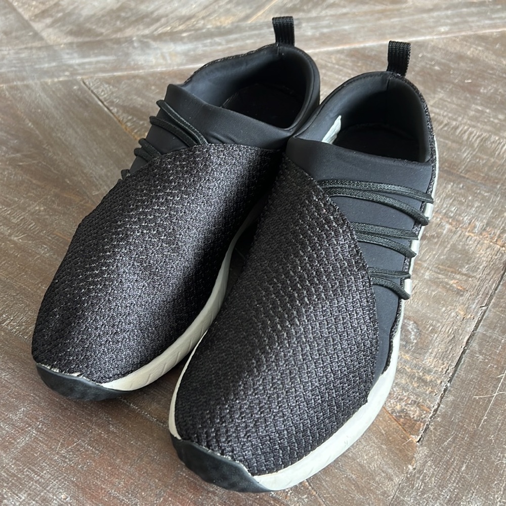 Merrell Black Slip-on Tennis Shoes